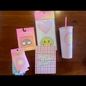 Stoney Clover Lane with Target set